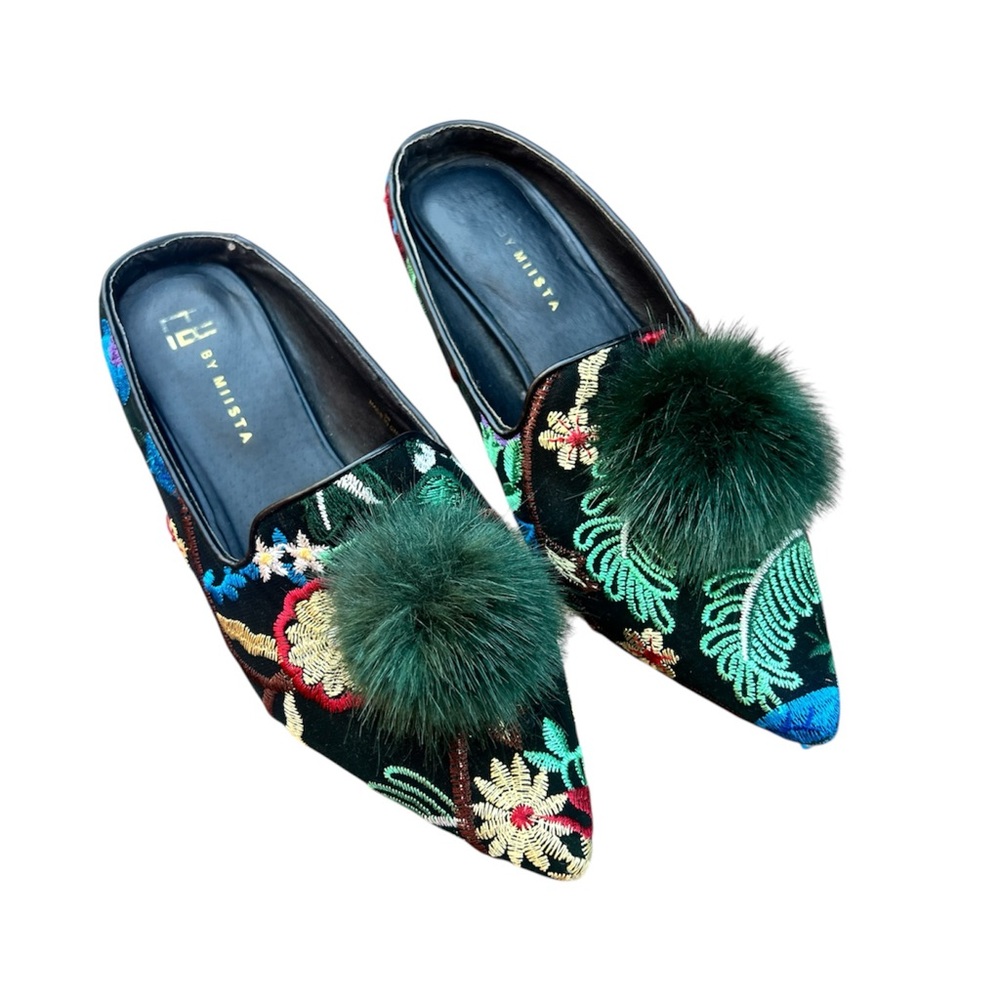 HB by Miista Embroidered Pointed Toe Green Pom Pom Mules Size 39/ 8.5